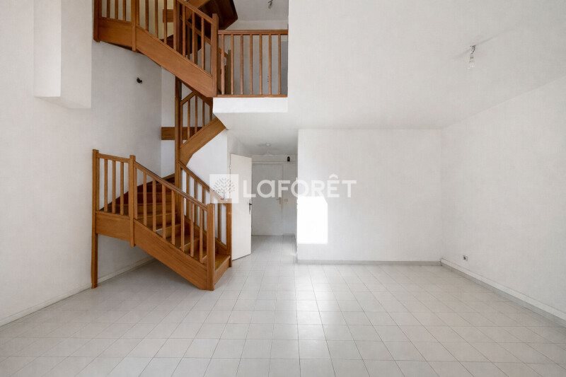 Maison à louer, 105m², Valbonne