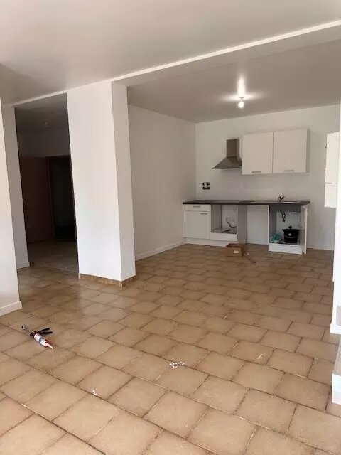 Appartement à louer, 79m², Albon