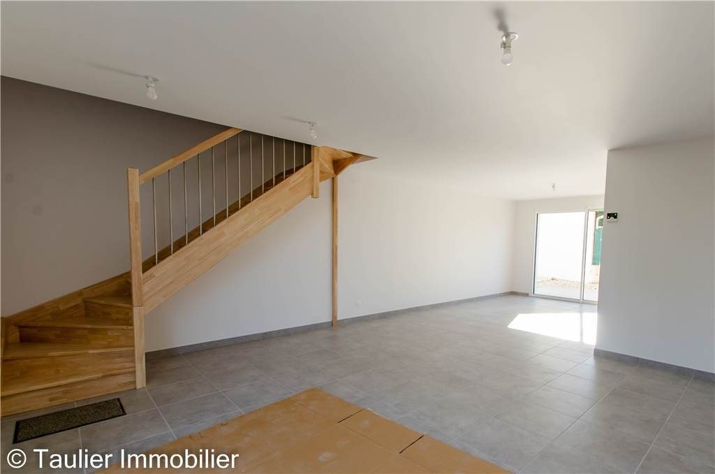 Maison à louer, 91m², Saint-Romans