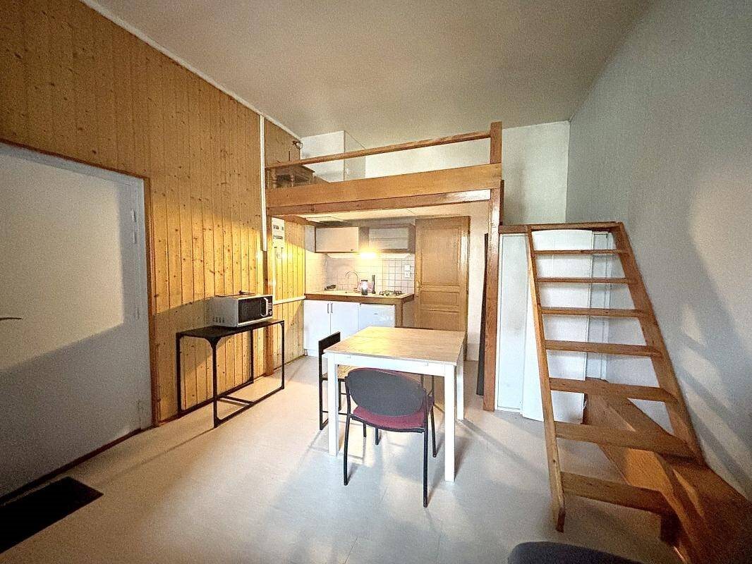 Appartement à louer, 19m², Yenne