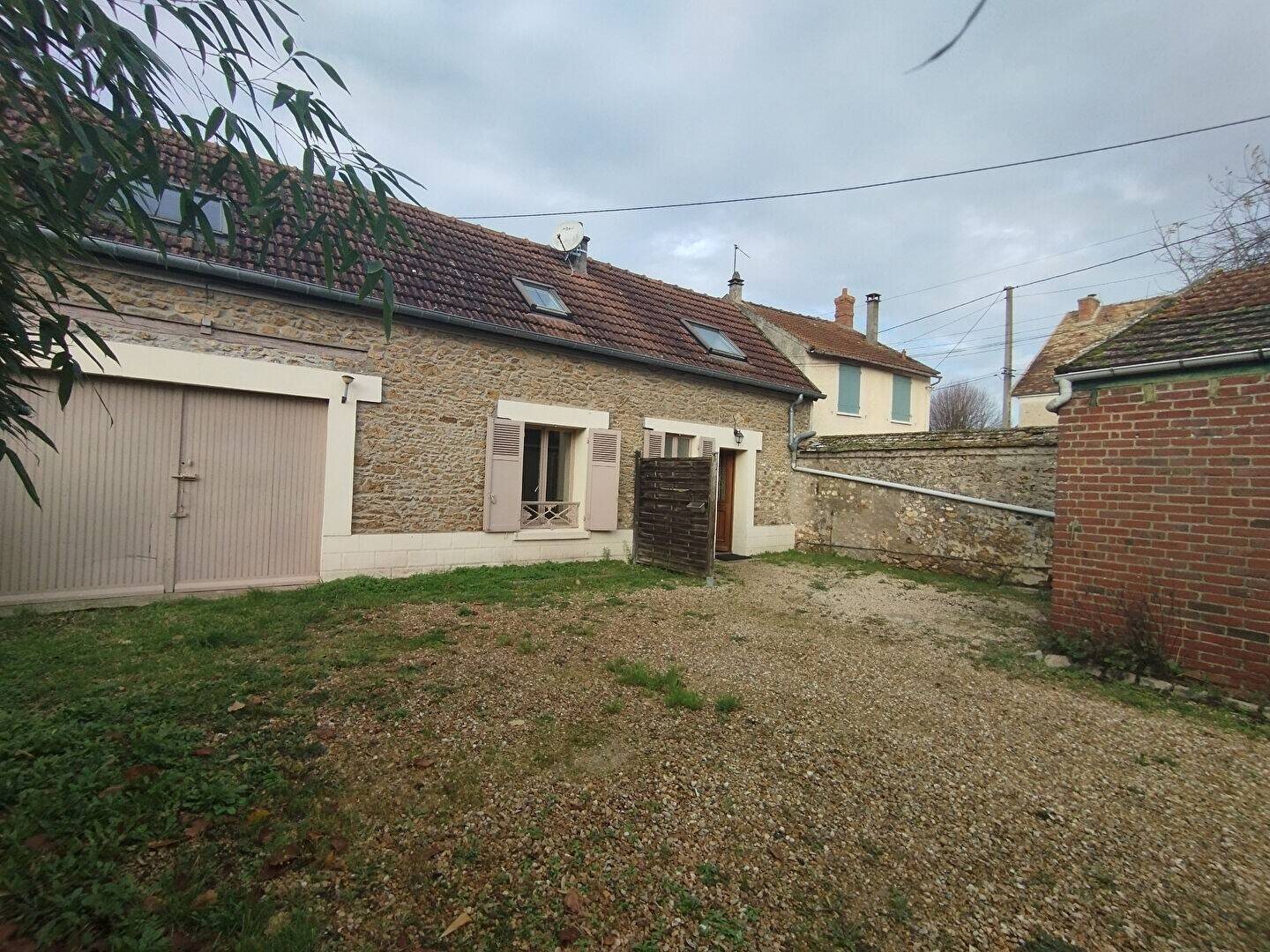 Maison à louer, 63m², Cheptainville