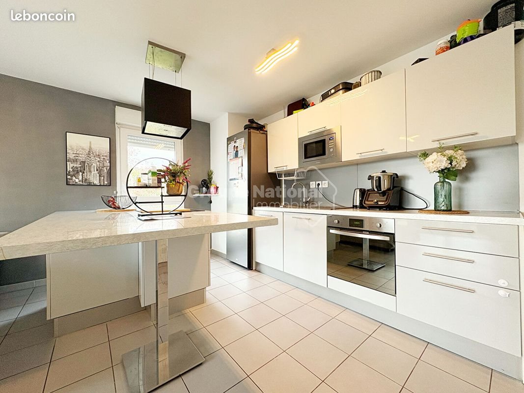 Appartement à louer, 70m², Marseille 14ème