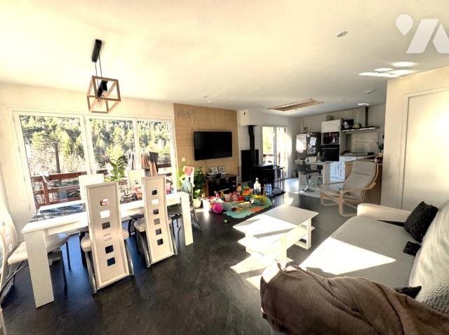 Maison à vendre, 86m², Seyne (Le Grand Puy)