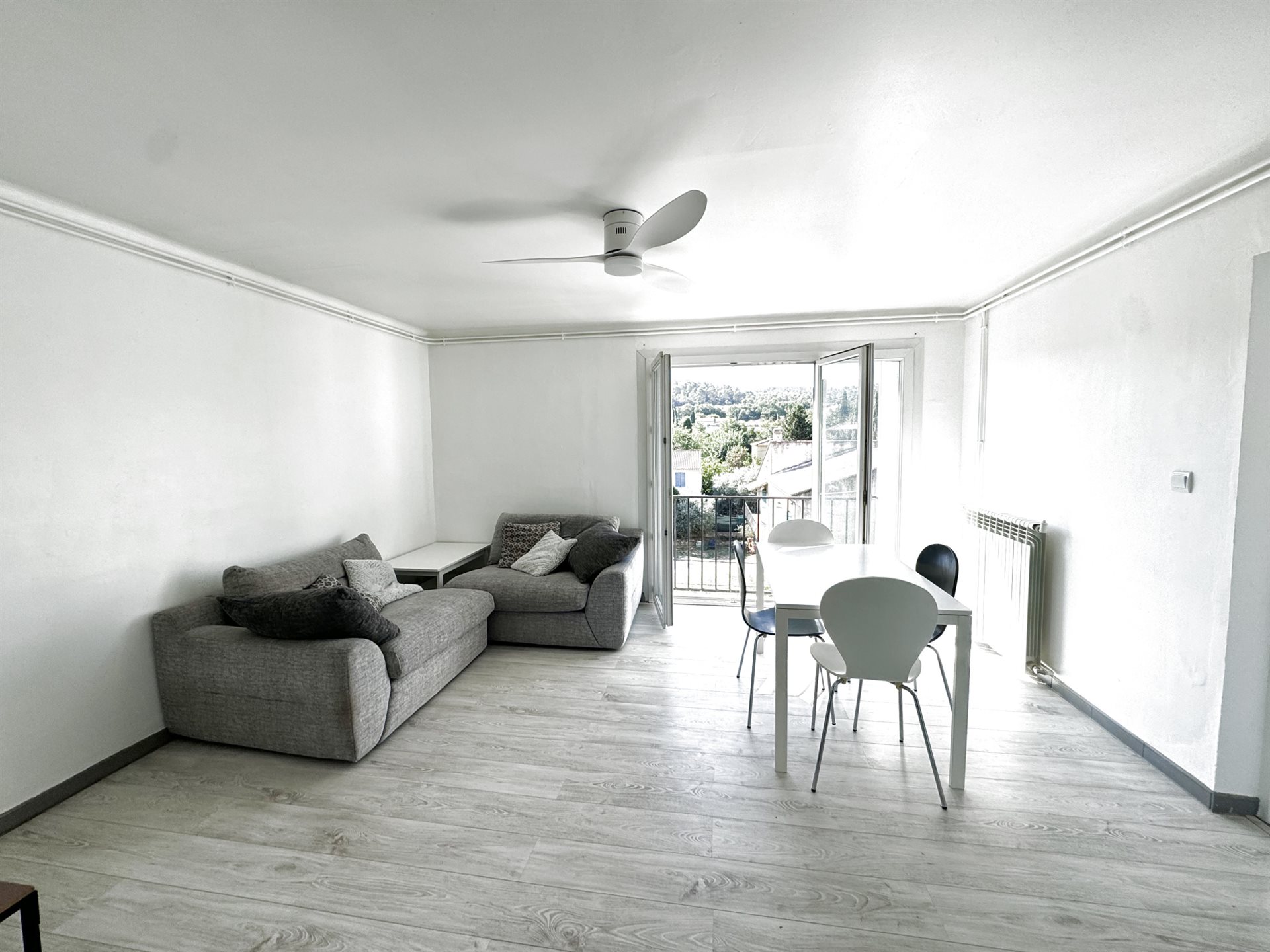 Appartement à vendre, 42m², Peyrolles-en-Provence