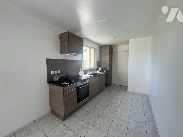 Maison à louer, 91m², Montfort-sur-Meu