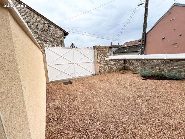 Maison à louer, 84m², Viré