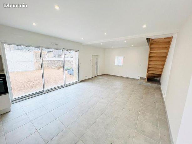 Maison à louer, 84m², Viré