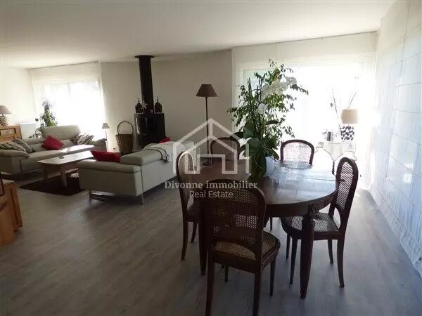 Maison à louer, 181m², Divonne-les-Bains