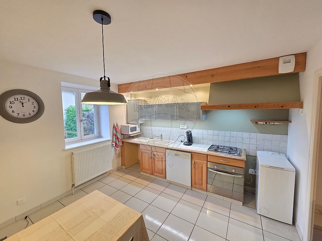 Maison à louer, 177m², Limas
