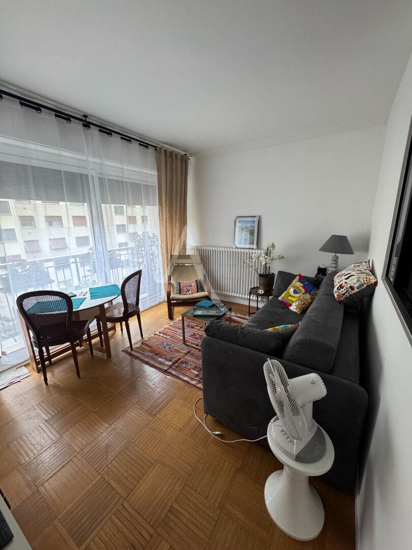 Appartement à louer, 33m², Paris 15ème