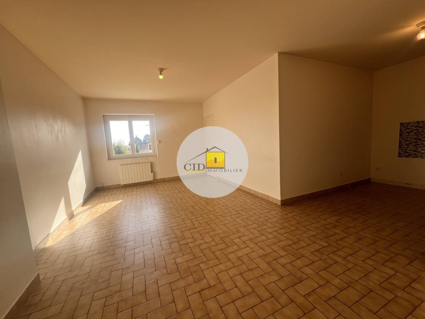 Appartement à louer, 55m², Saint-Laurent-de-Mure