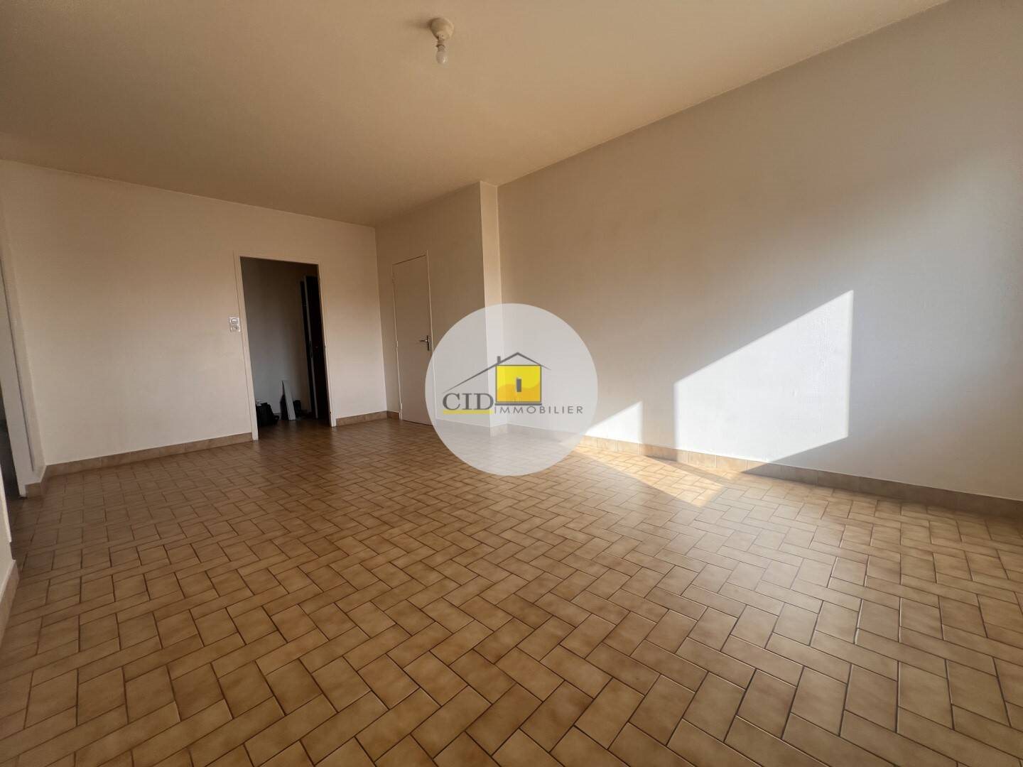 Appartement à louer, 55m², Saint-Laurent-de-Mure