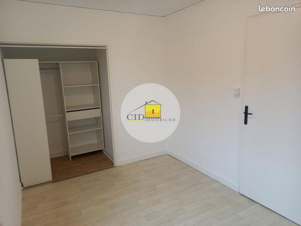 Maison à louer, 40m², Saint-Laurent-de-Mure