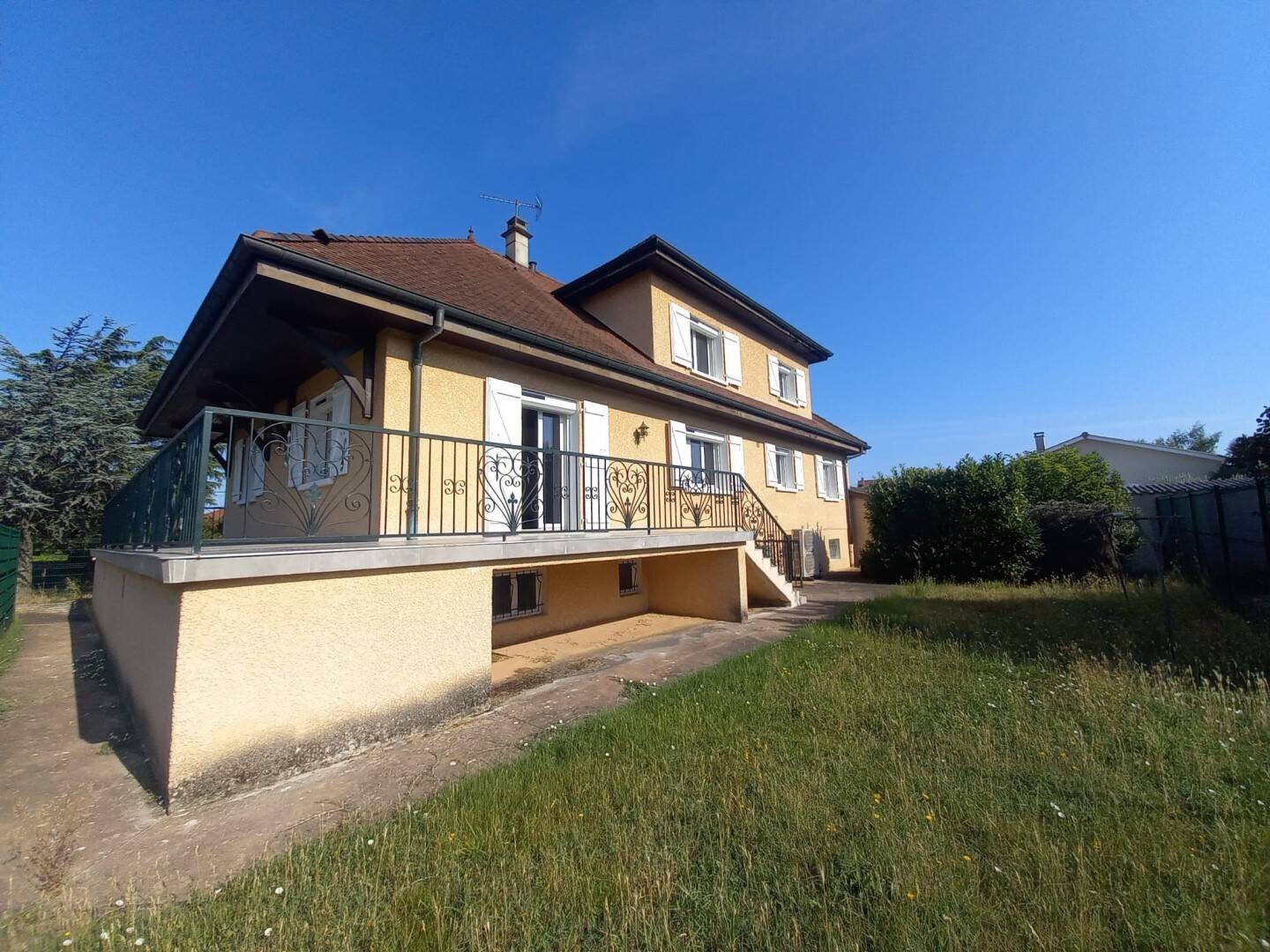 Maison à louer, 177m², Toussieu