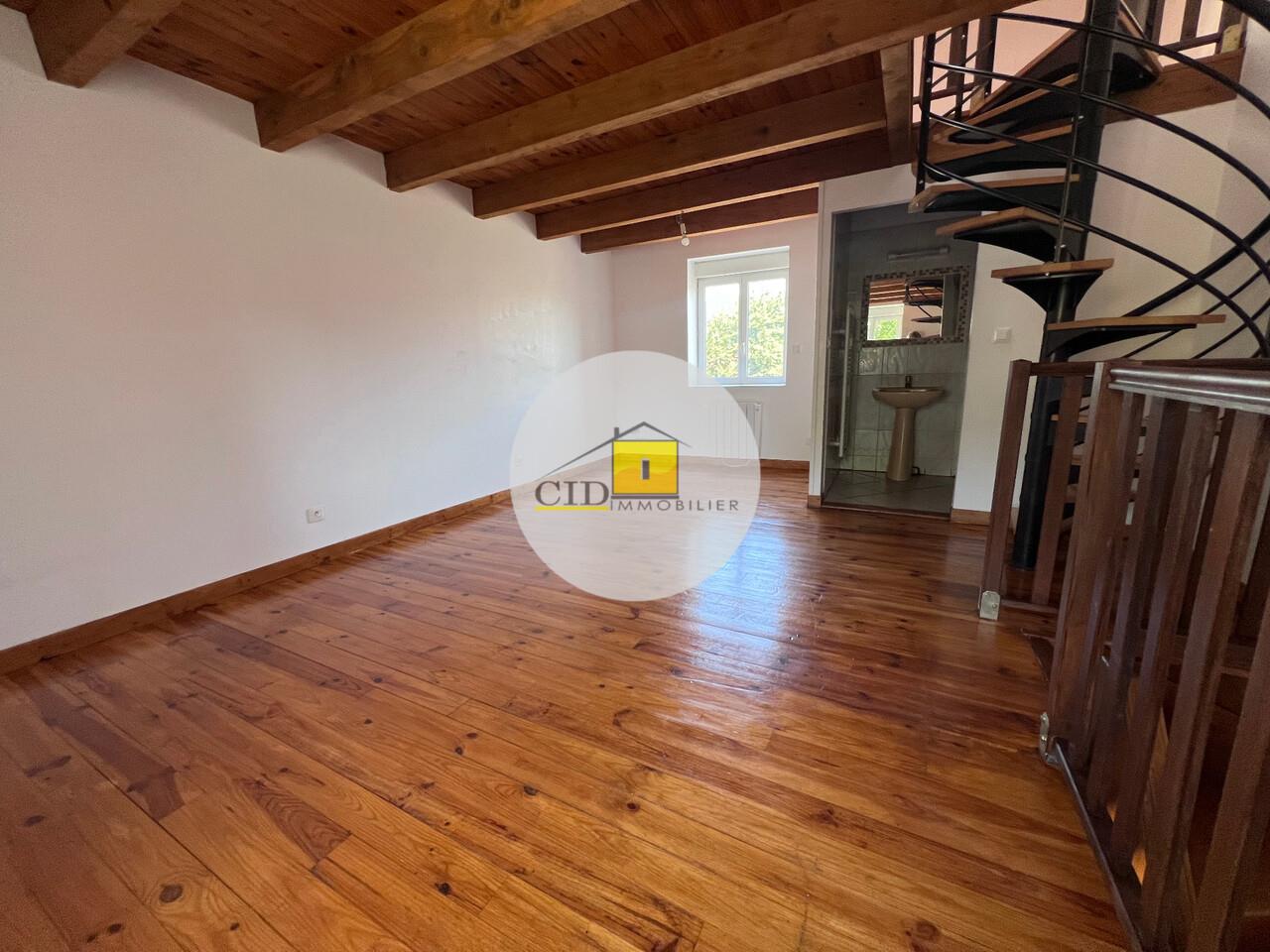 Appartement à louer, 76m², Saint-Bonnet-de-Mure