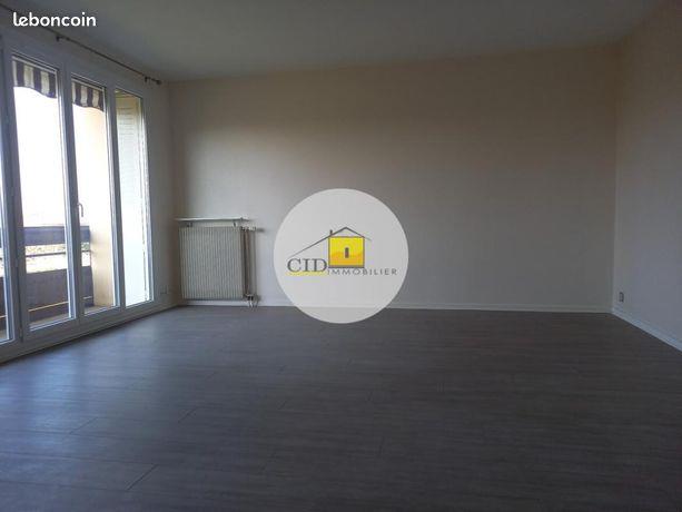 Maison à louer, 67m², Saint-Laurent-de-Mure