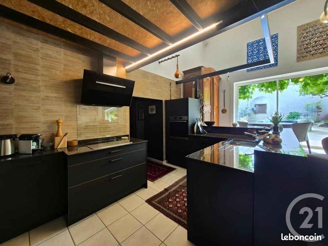 Maison à vendre, 186m², Arnas