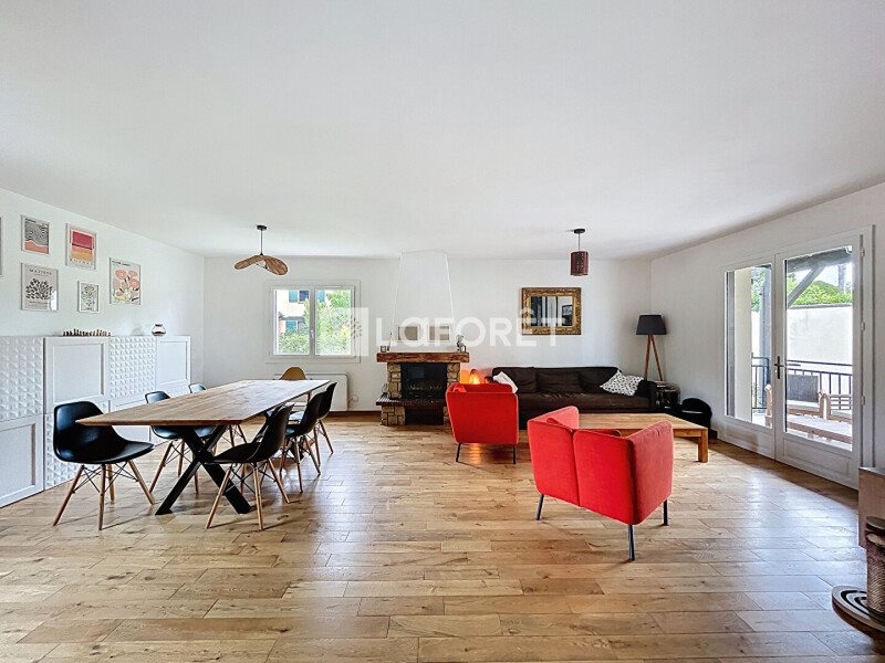 Maison à louer, 150m², Neuville-sur-Saône