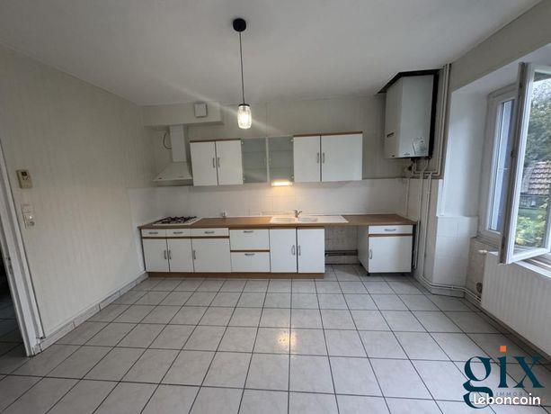 Maison à louer, 128m², Vaulnaveys-le-Haut