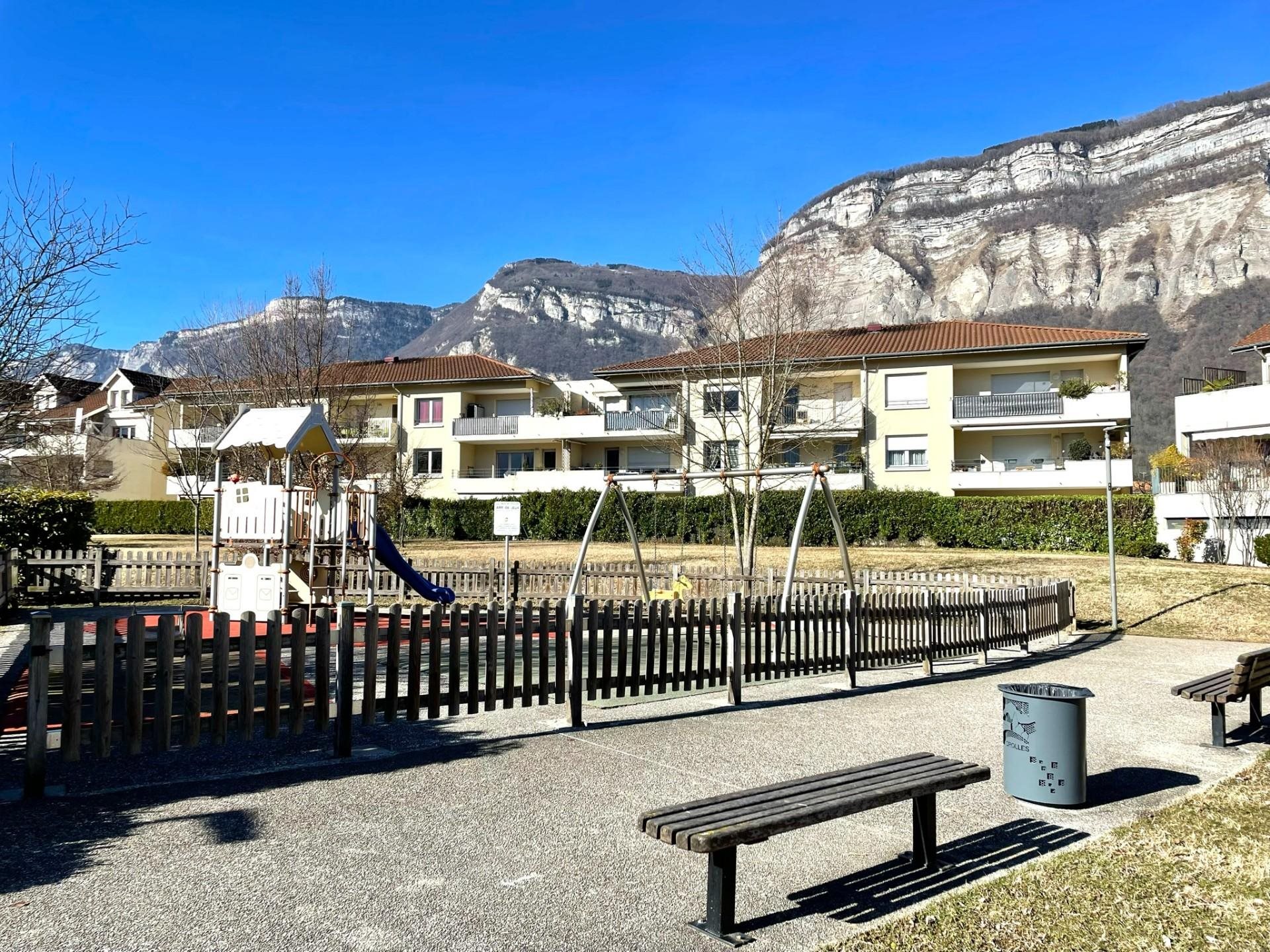 Appartement à louer, 84m², Crolles