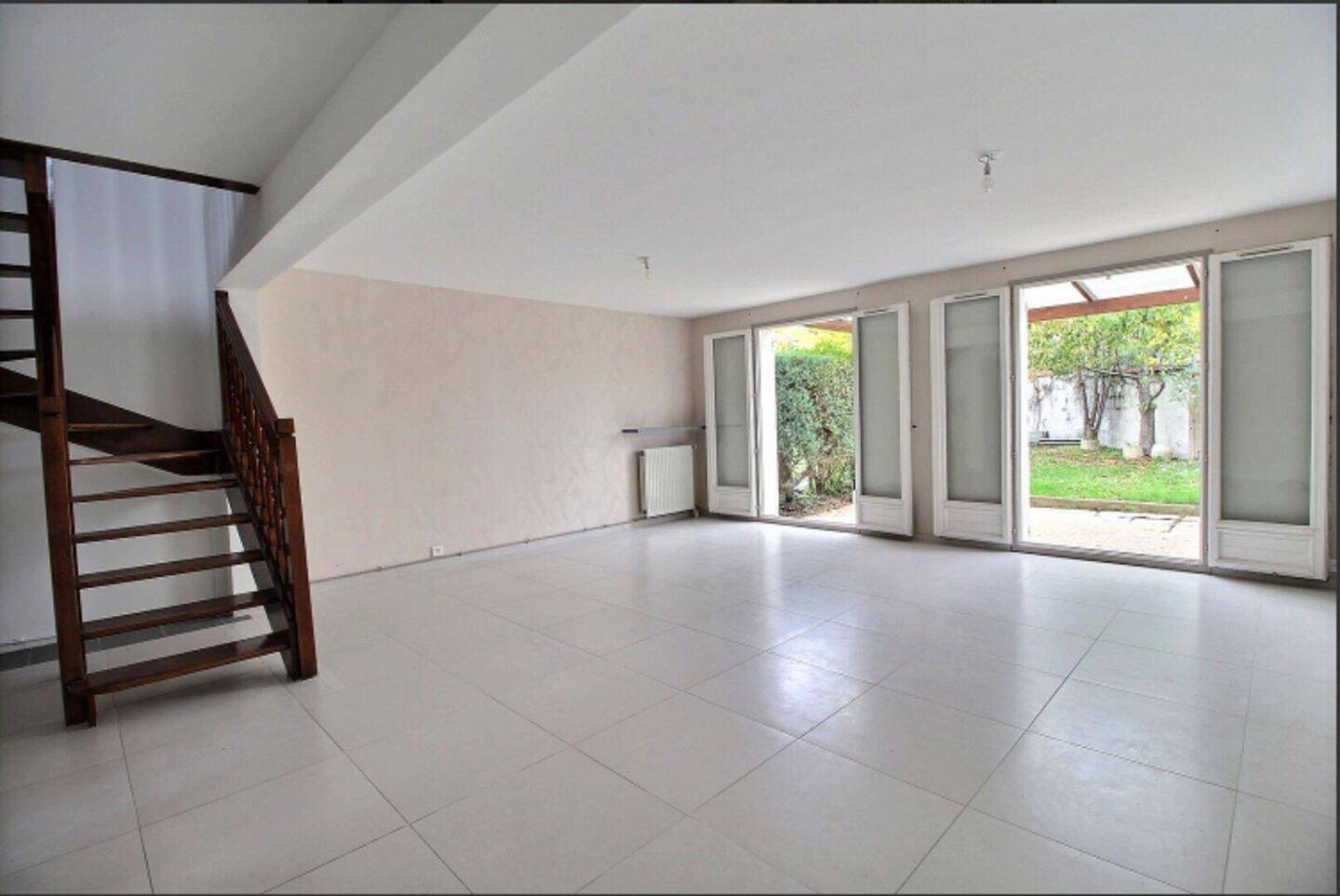 Maison à louer, 102m², Montigny-le-Bretonneux