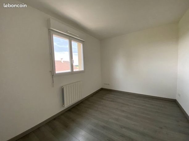 Maison à louer, 68m², Les Baux-Sainte-Croix