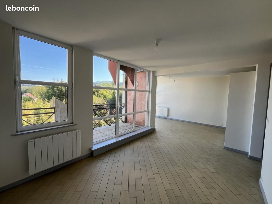Appartement à louer, 72m², Arbois