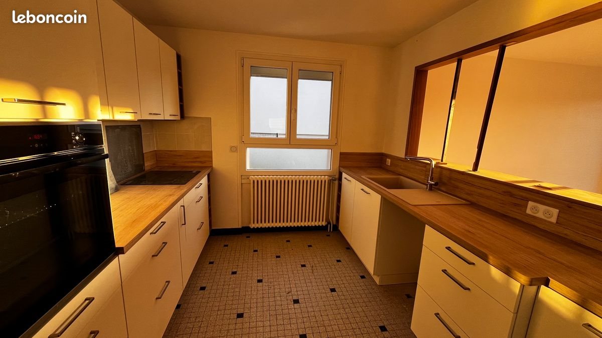 Maison à louer, 146m², Arbois