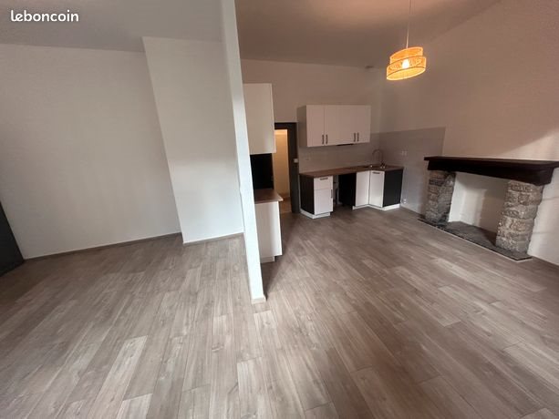 Appartement à louer, 68m², Salins-les-Bains