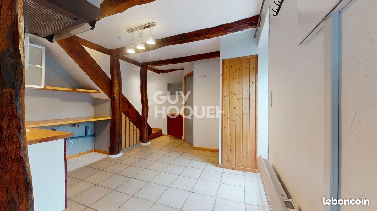 Maison à louer, 61m², Raze