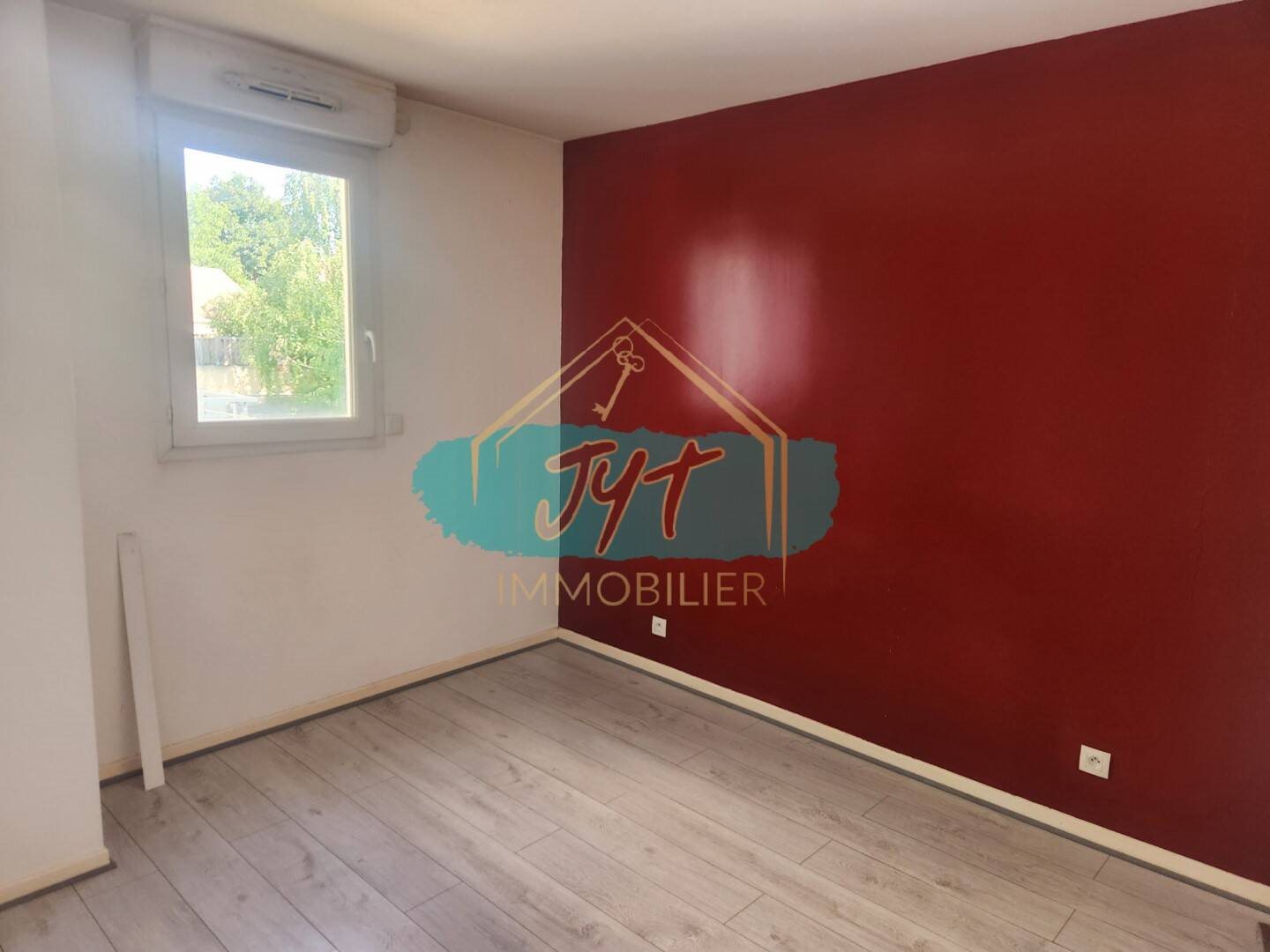 Appartement à louer, 40m², Louvres