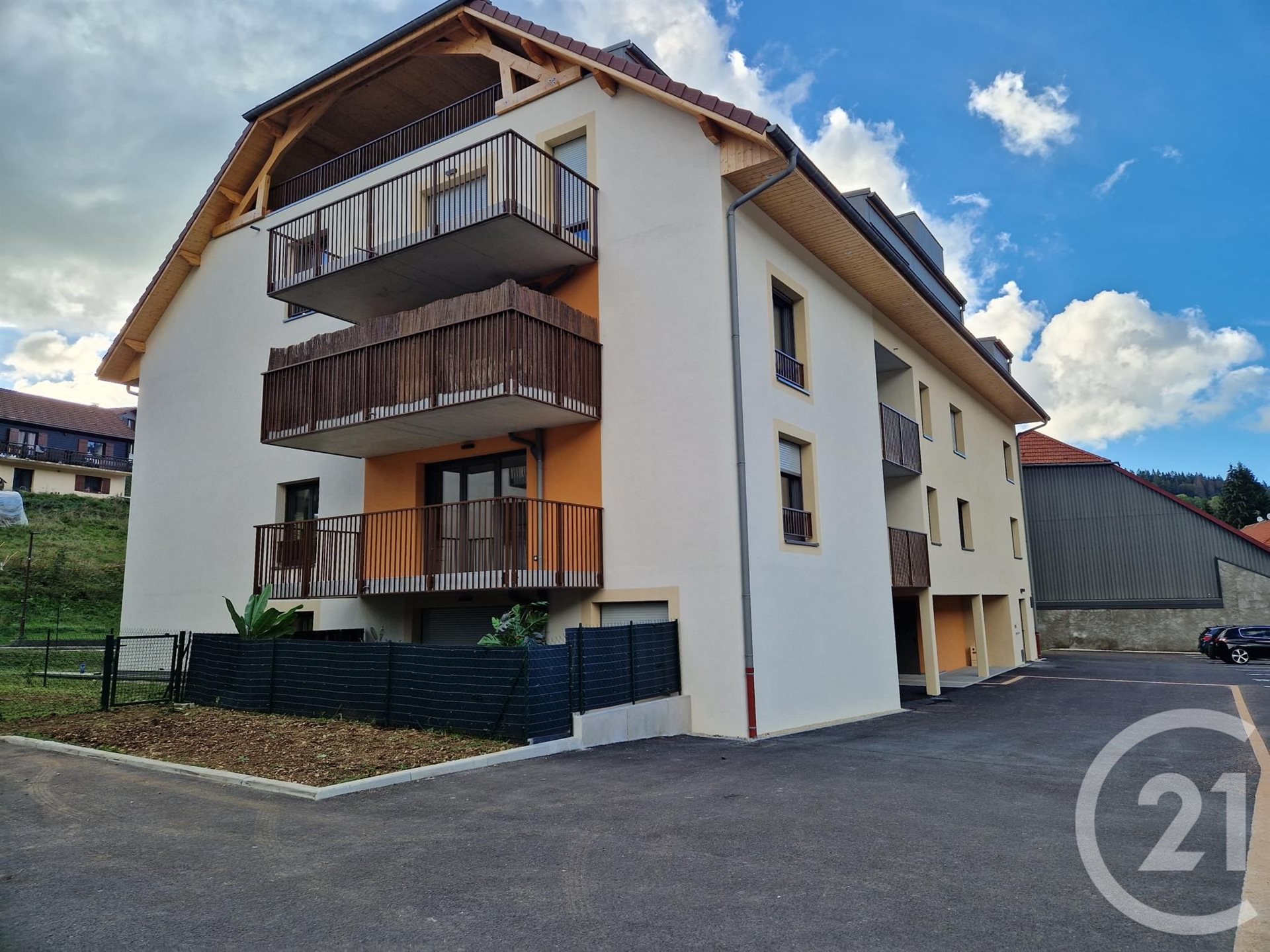 Appartement à louer, 71m², Les Hôpitaux-Neufs
