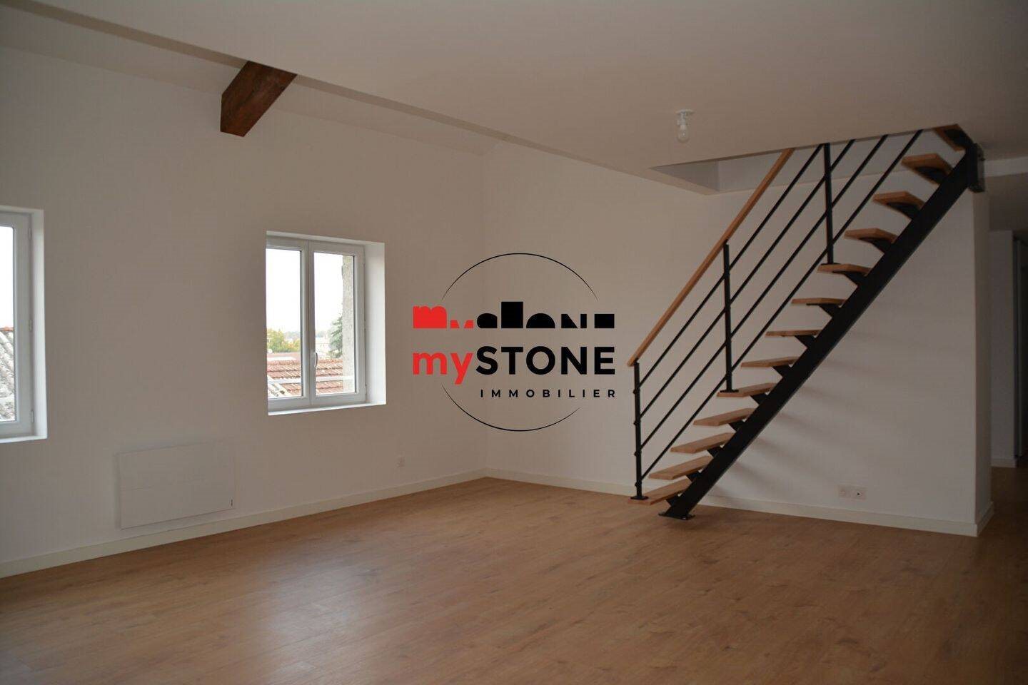 Appartement à louer, 116m², Saint-André-de-Corcy