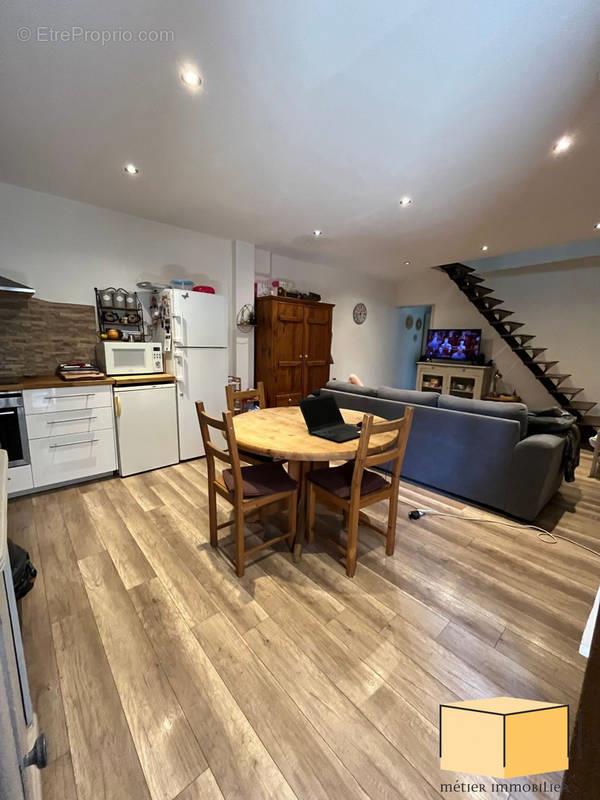 Appartement à vendre, 73m², Yenne