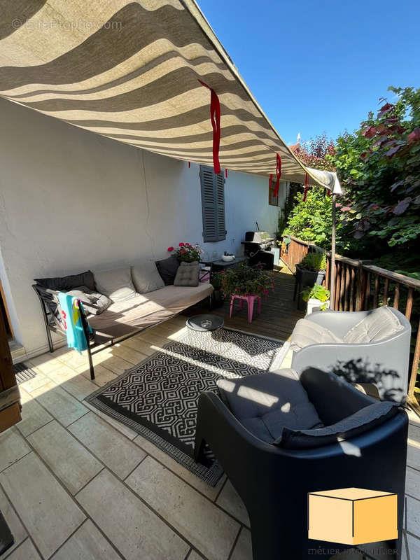 Appartement à vendre, 73m², Yenne