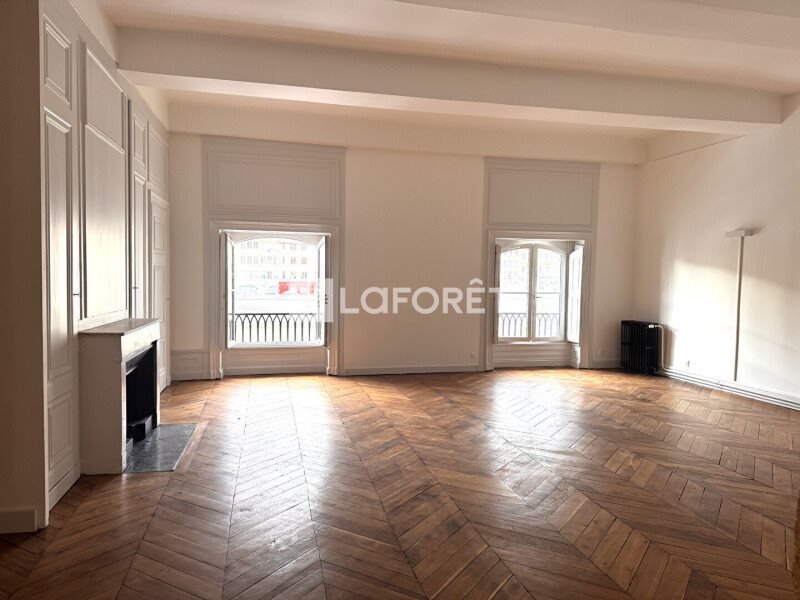 Appartement à louer, 190m², Lyon 4ème