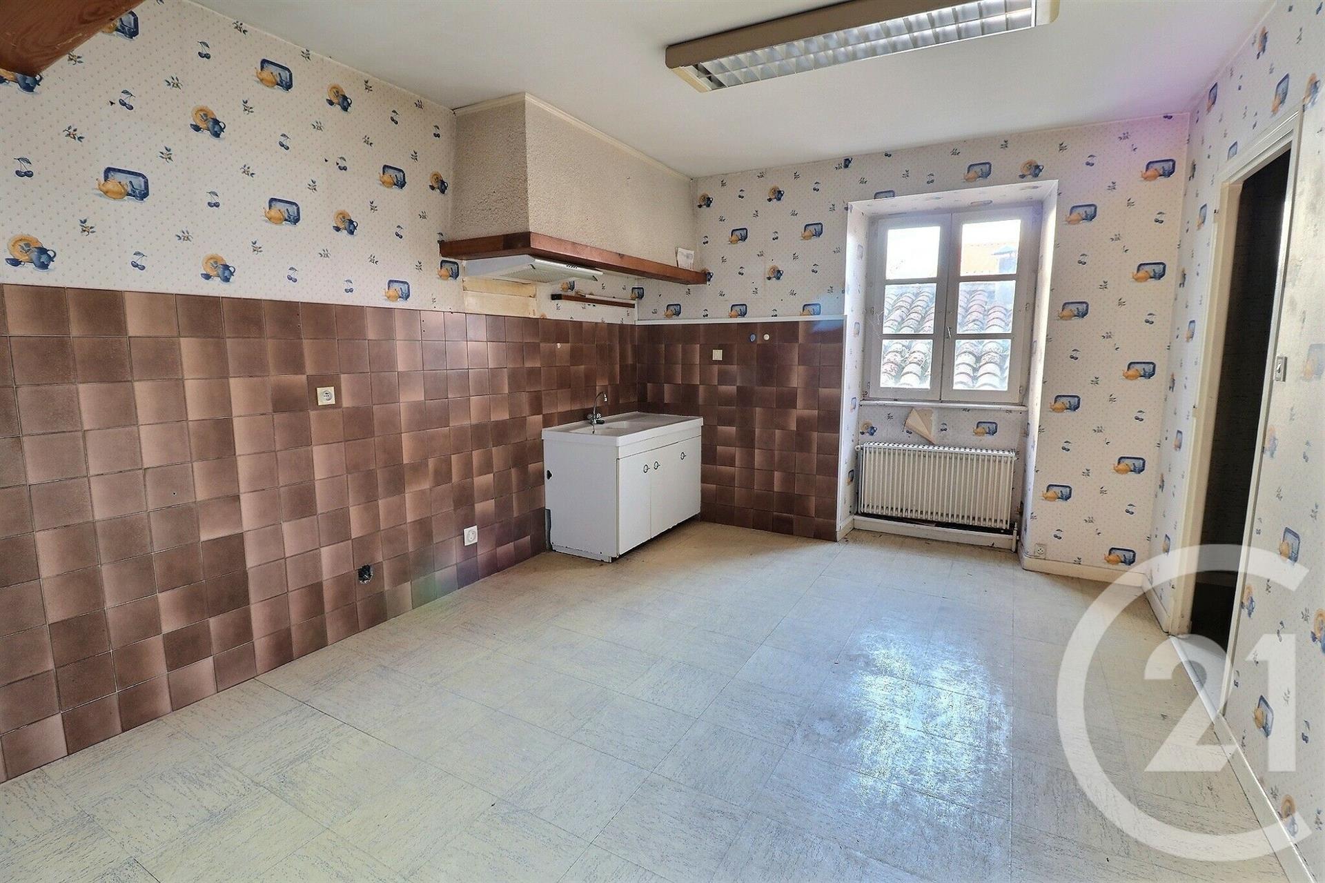 Appartement à vendre, 304m², Poncin