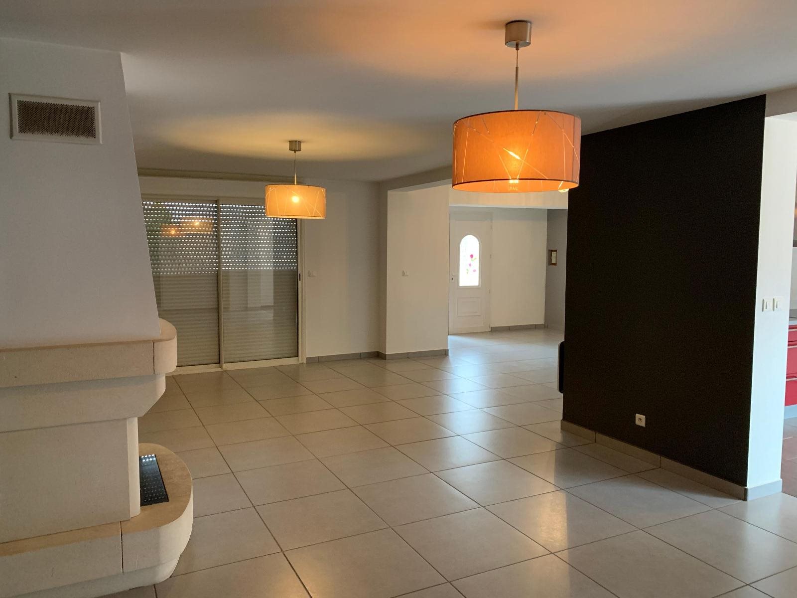 Maison à louer, 159m², Beynost