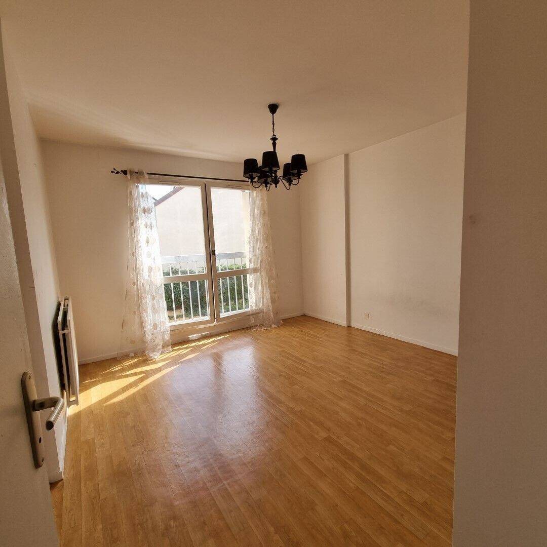 Appartement à louer, 66m², Limetz-Villez