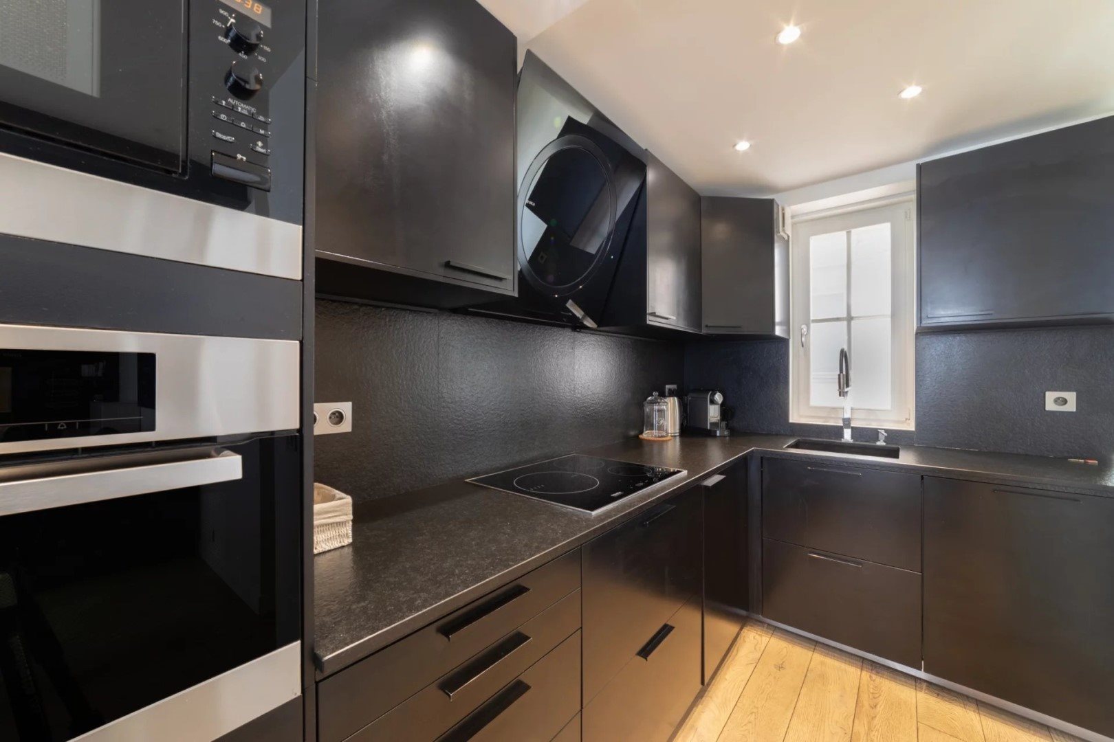 Appartement à louer, 78m², Paris 9ème