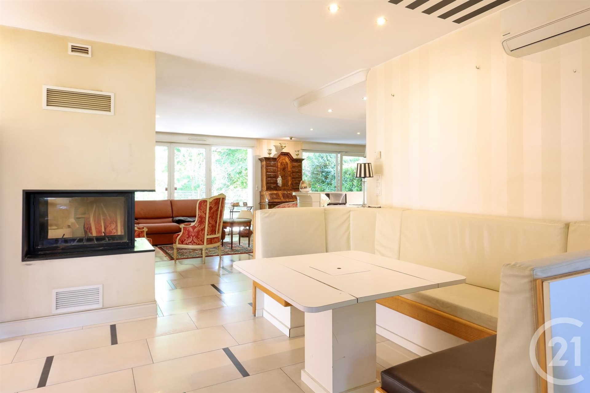 Appartement à vendre, 324m², Besançon