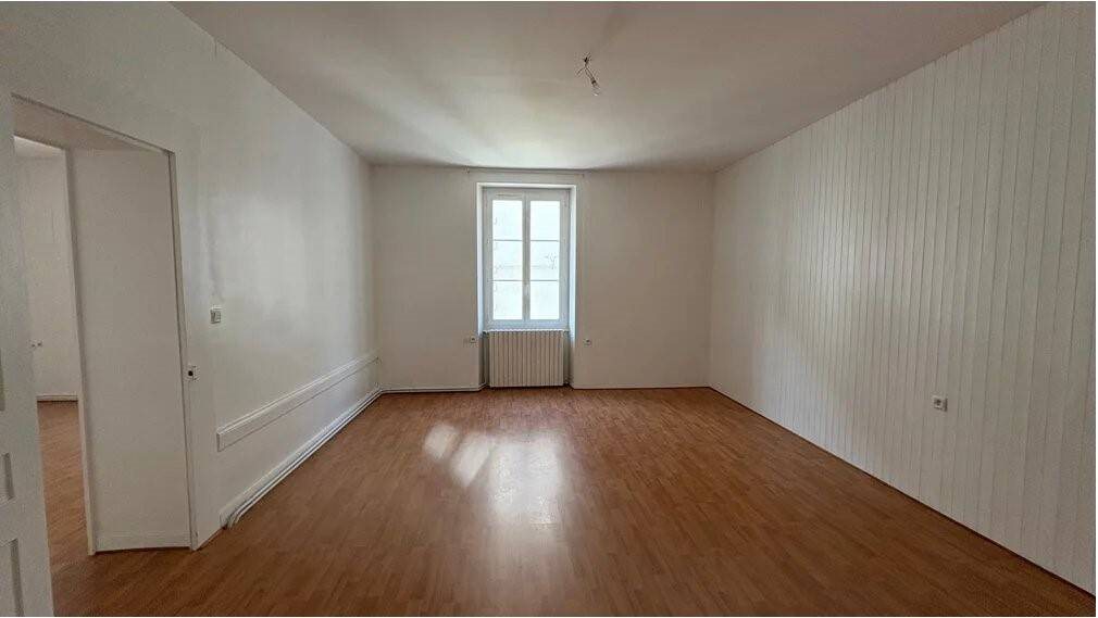 Appartement à louer, 80m², Saint-Claude