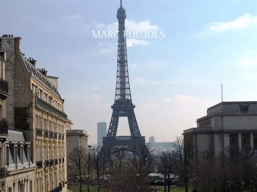 Appartement met uitzicht op de Eiffeltoren Place du Trocadéro