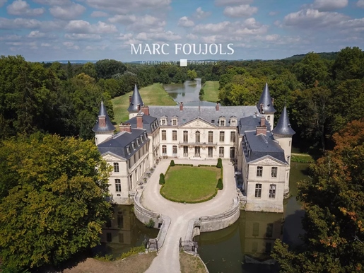 Oise: Schloss aus dem 18. Jahrhundert