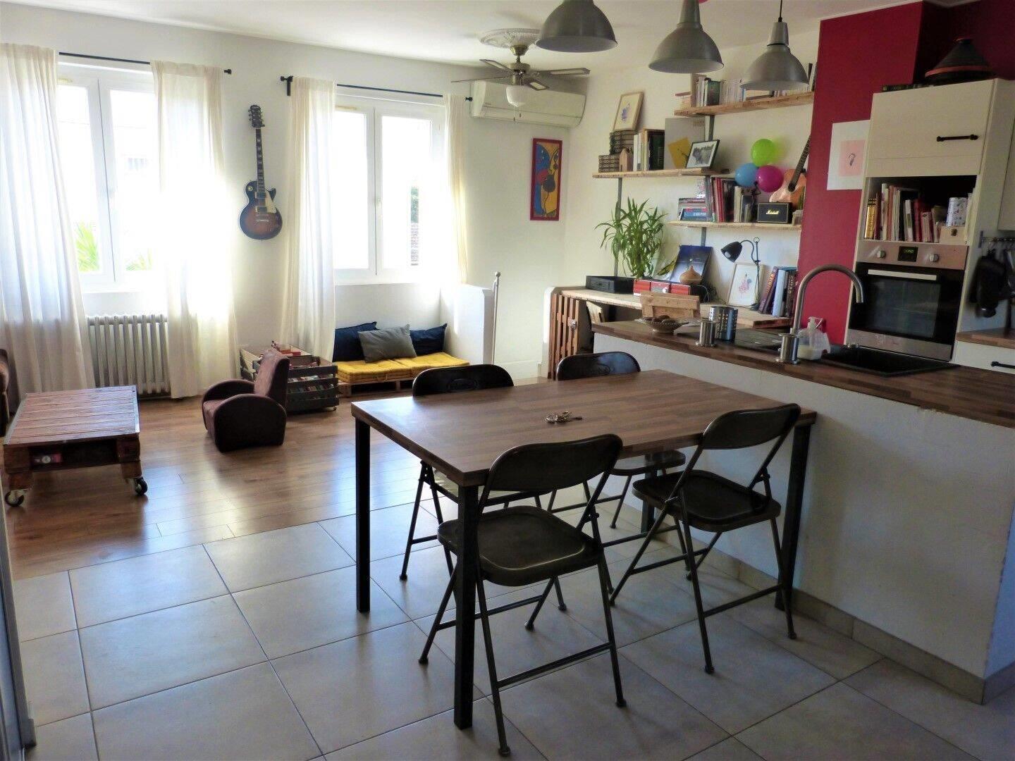 Maison à louer, 93m², Nîmes