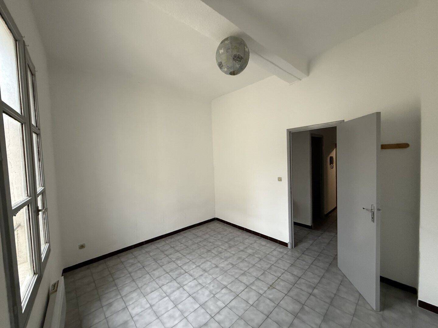 Appartement à louer, 40m², Nîmes
