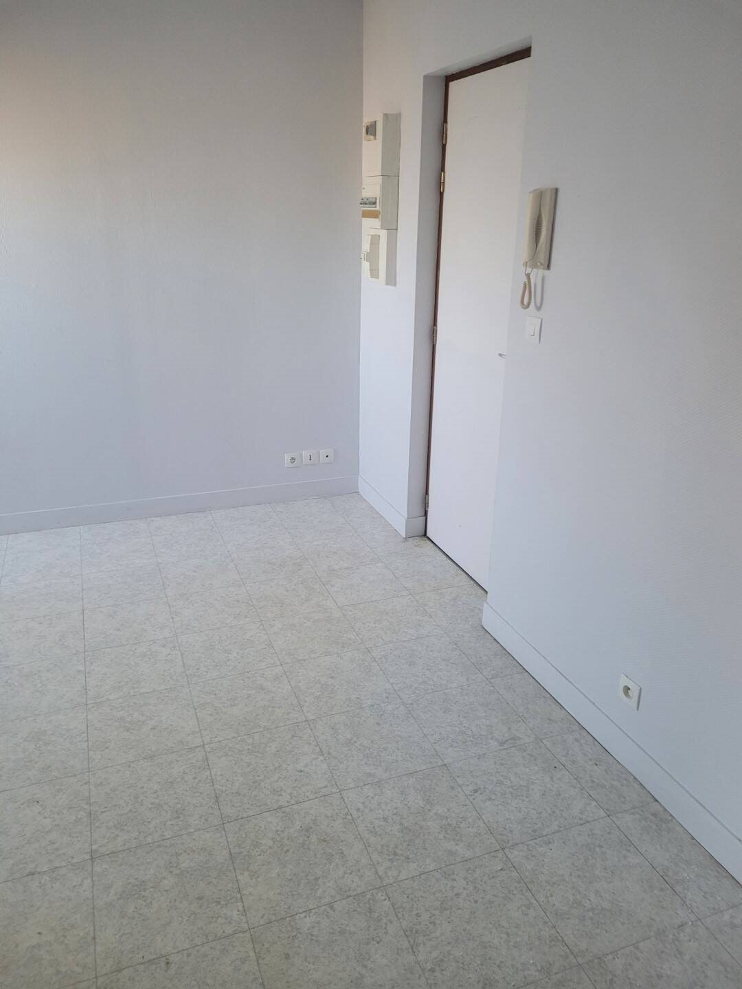 Appartement à louer, 16m², Neufchâtel-en-Bray