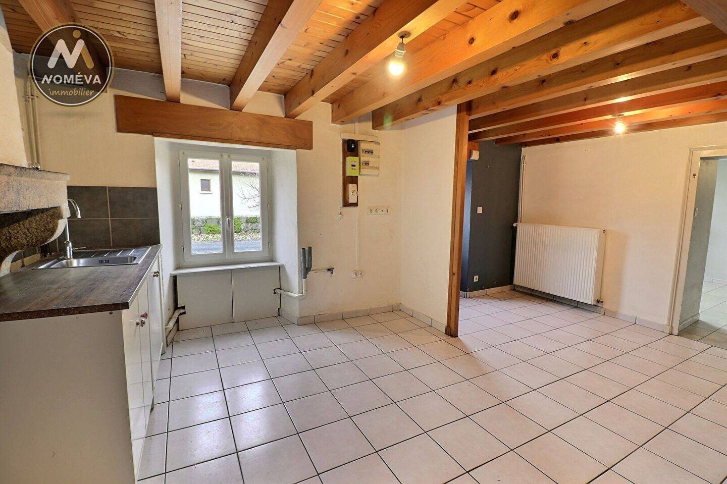 Maison à louer, 90m², Lapte