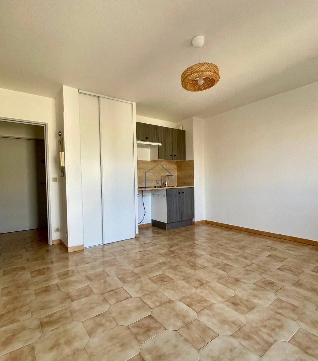 Appartement à louer, 23m², Clermont-l'Hérault