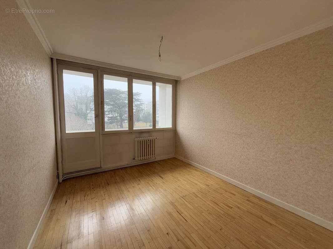 Appartement à vendre, 74m², Saint-Etienne